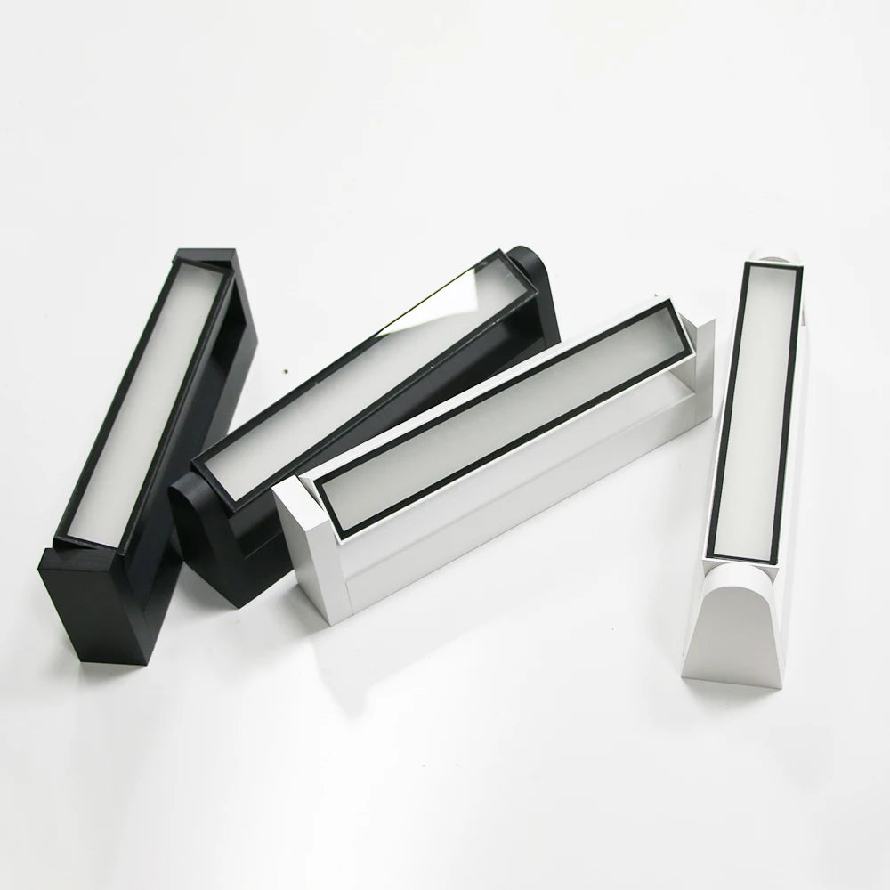 Adjustable Beam Wall Light