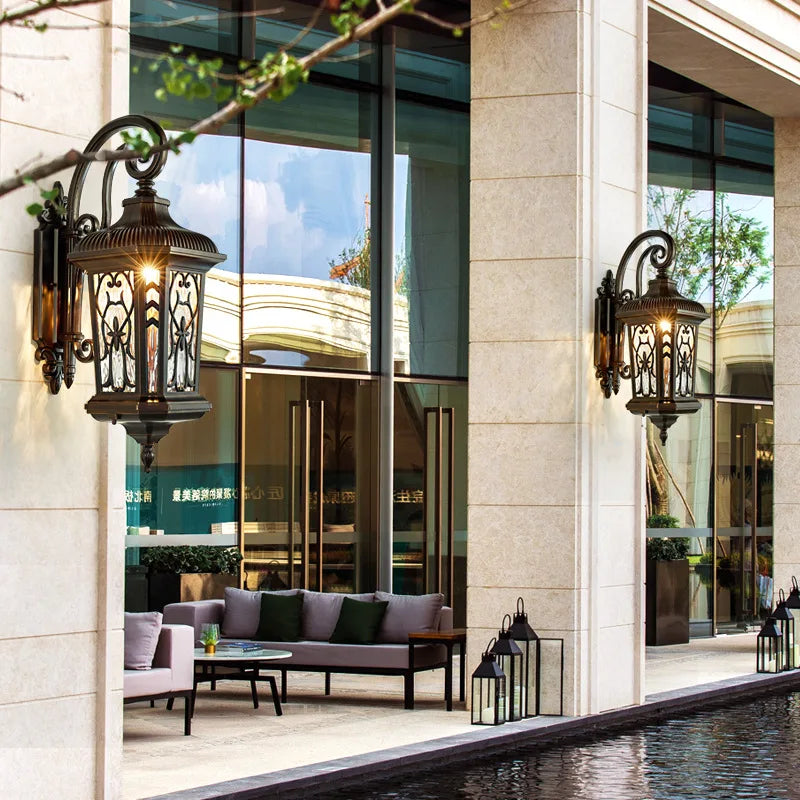 European Courtyard Pillar Light