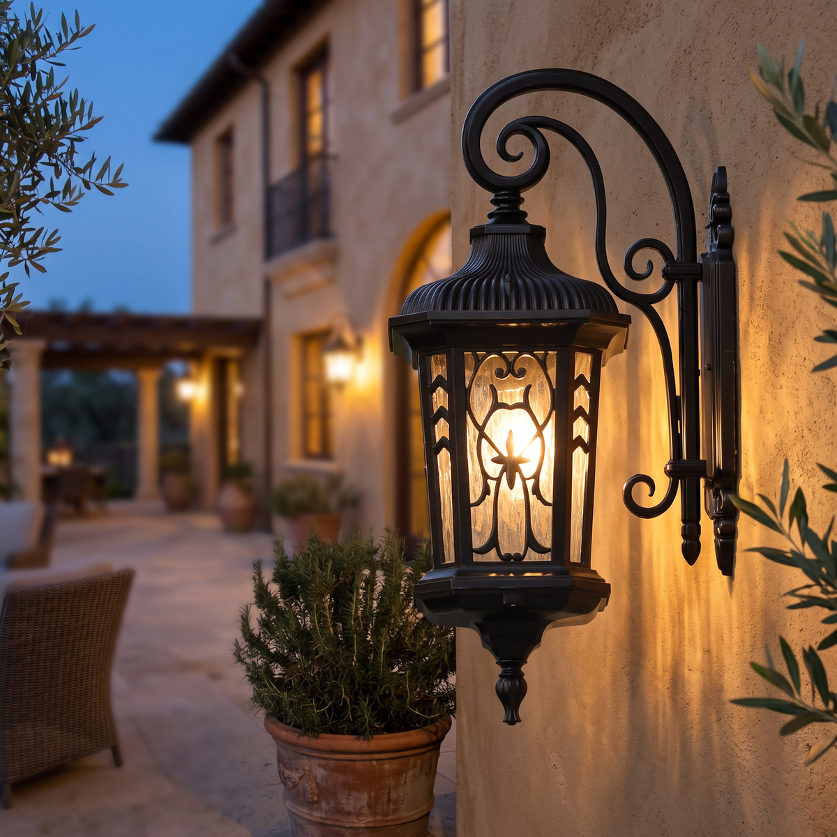 Outdoor light in use - lifestyle