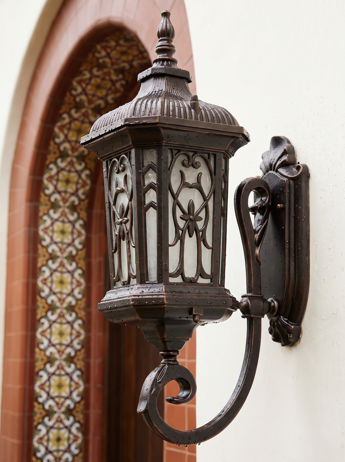 European Courtyard Pillar Light - detail