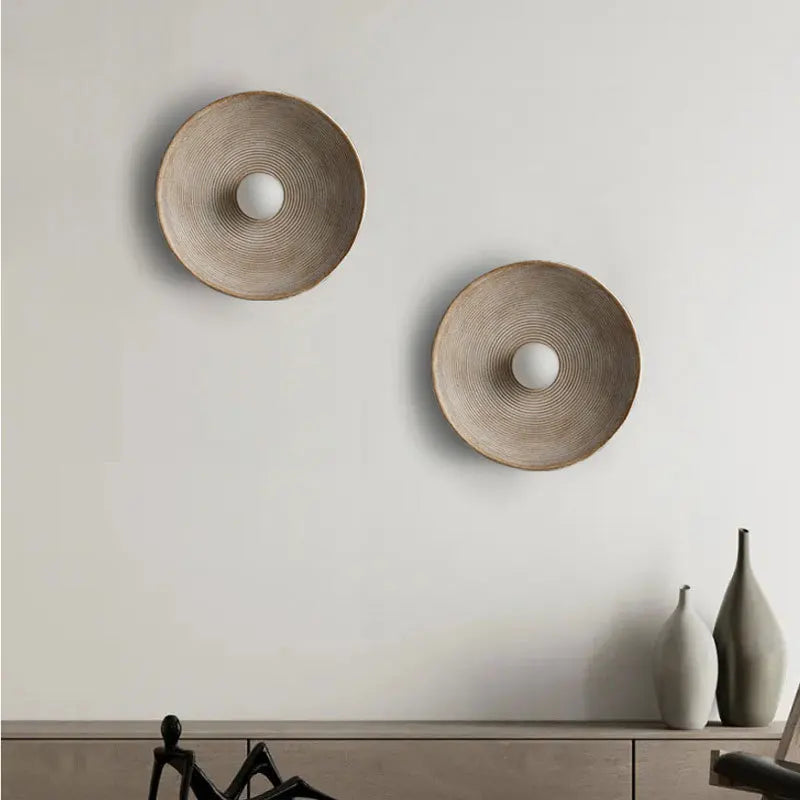 Disc Resin Wall Sconce