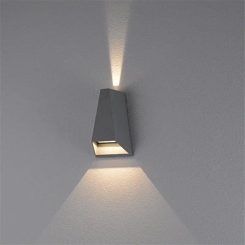 Aluminium 8W LED Wall Light