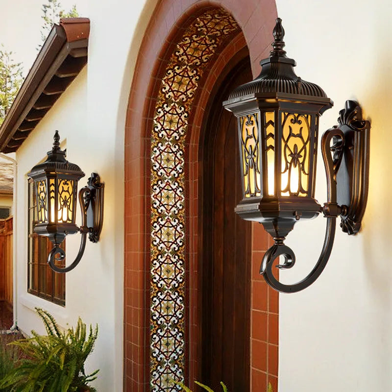 European Courtyard Pillar Light