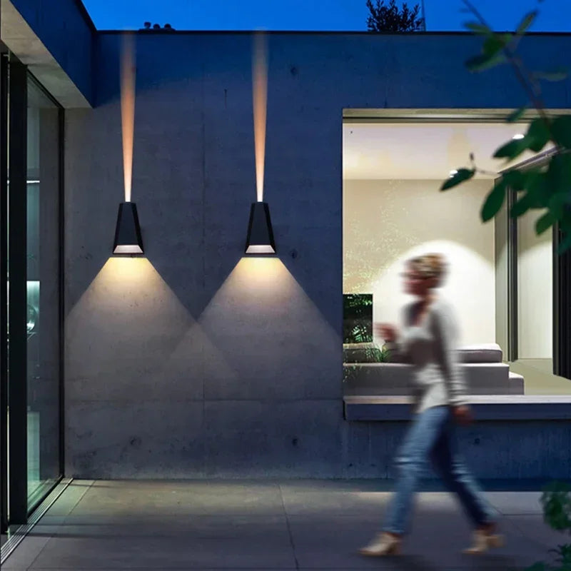Aluminium 8W LED Wall Light