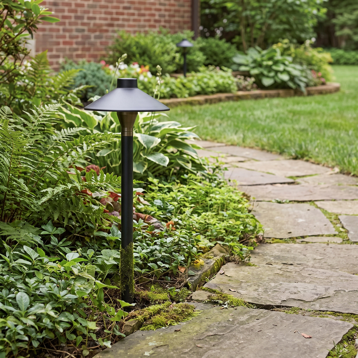 Outdoor light in use - alternate view