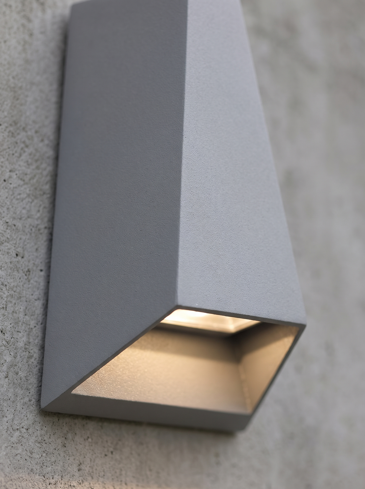 Aluminium 8W LED Wall Light - detail
