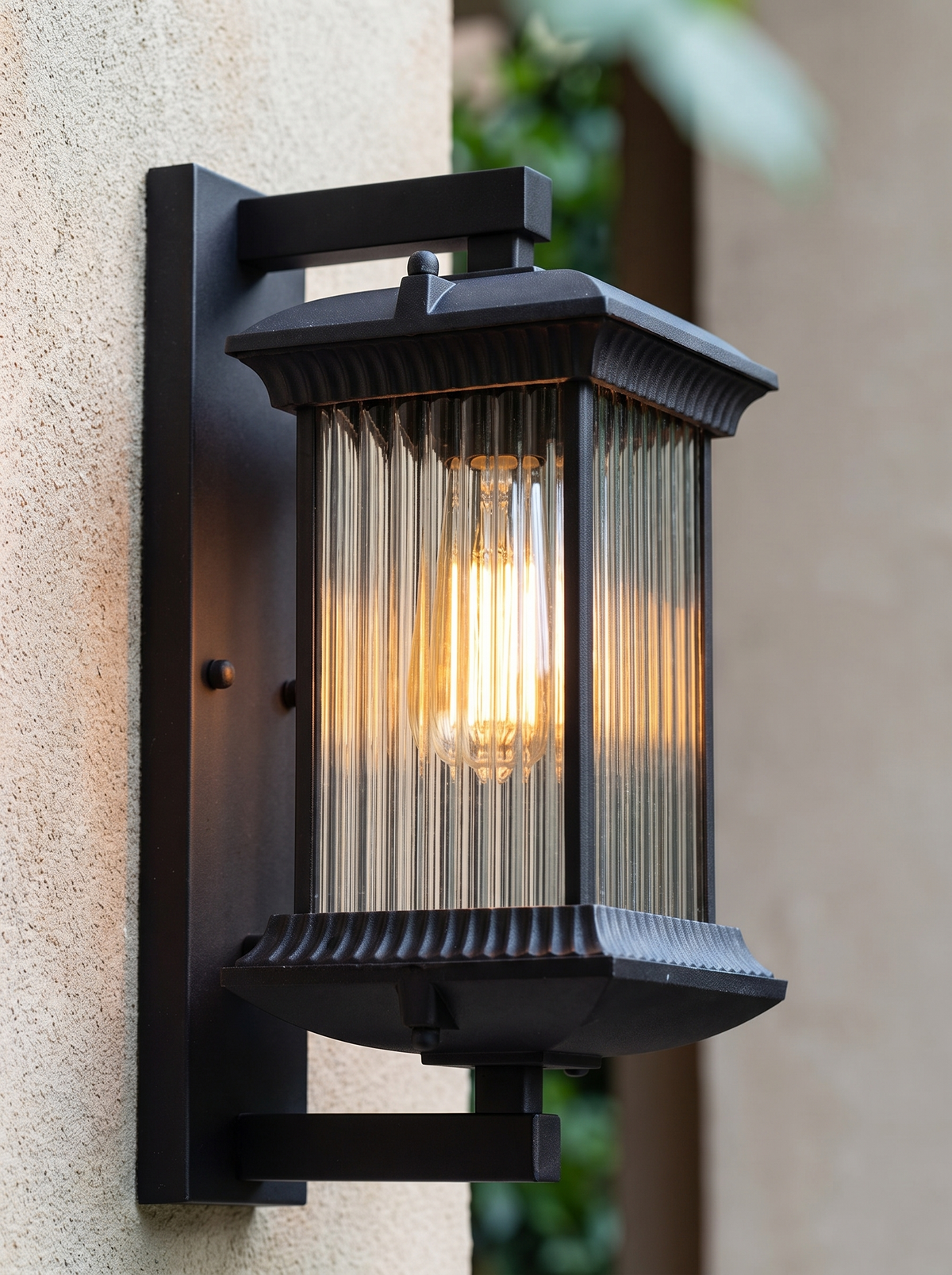 Hotel Villa Gate Wall Light - detail